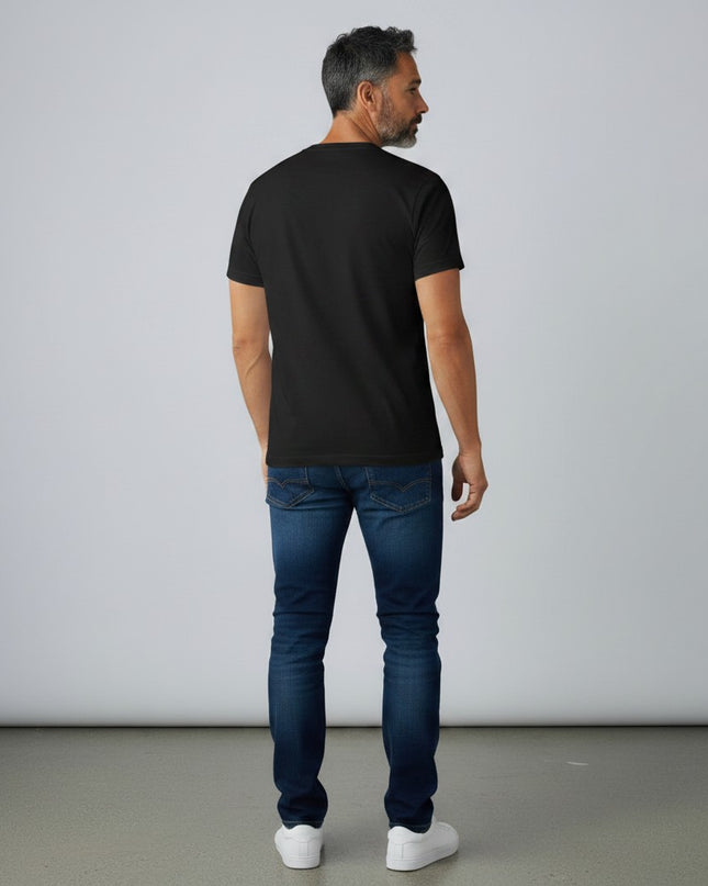 GYM PANTHERS Beast Elite T-Shirt in black, made from ultra-soft fabric with a modern fit and stretch for comfort and movement.