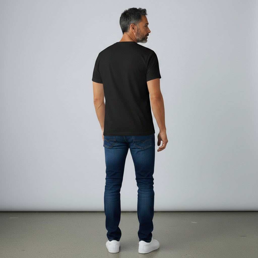 GYM PANTHERS Beast Elite T-Shirt in black, made from ultra-soft fabric with a modern fit and stretch for comfort and movement.