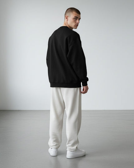 GYM PANTHERS black crewneck sweatshirt for men, long sleeves, ribbed cuffs and hem, classic fit.