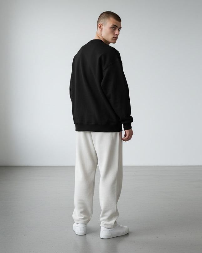 GYM PANTHERS black crewneck sweatshirt for men, long sleeves, ribbed cuffs and hem, classic fit.